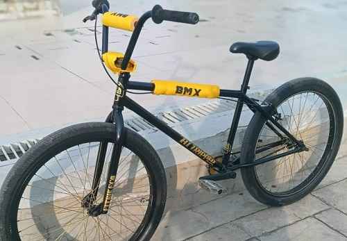 BMX dirt bike